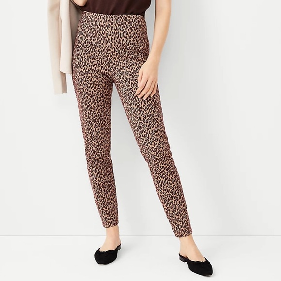 Ann Taylor Pants - Ann Taylor The Animal Print Side Zip Legging M